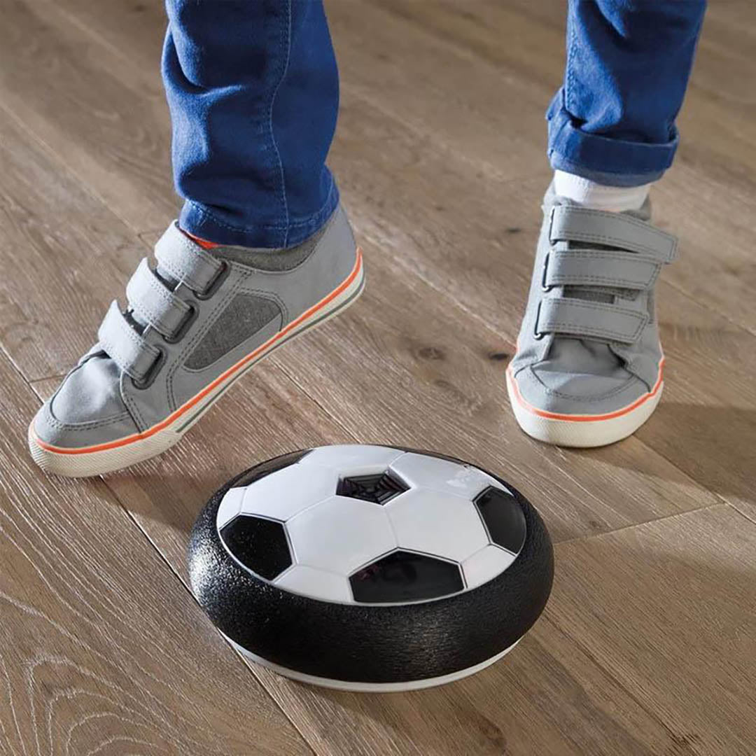 Lewitująca Piłka Nożna LED – Sportowa Zabawa w Domu dla Dzieci – widok produktu 8 | Kidartsy
